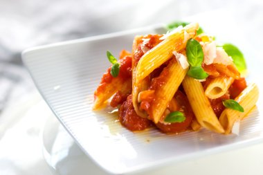 domates soslu makarna