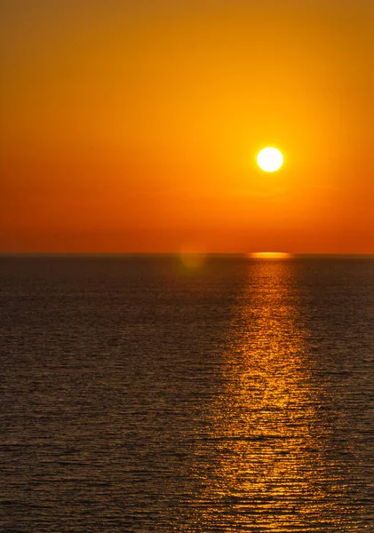 Very Yellow Sun Setting Sea — Foto de Stock
