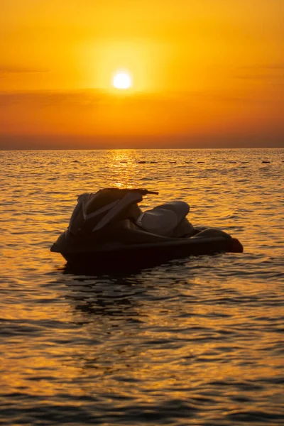 One Jet Ski Sitting Water Sunset — Foto de Stock