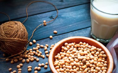 soya sütü ve fasulye