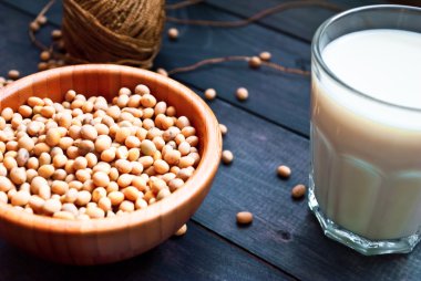soya sütü ve fasulye