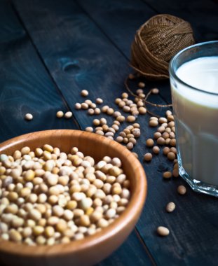 soya sütü ve fasulye