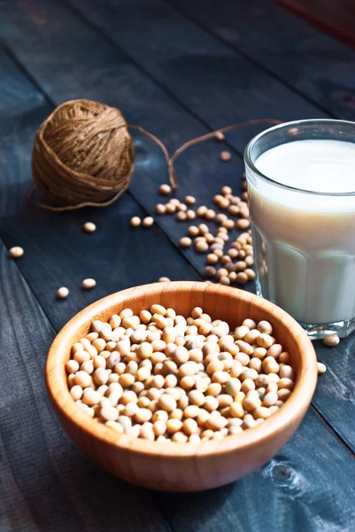 Soy milk and beans — Stock Photo, Image