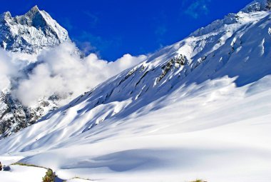 Himalayalar bulutlar