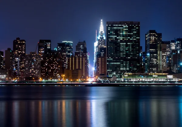 42nd street night shot, New York City — Stock Photo, Image