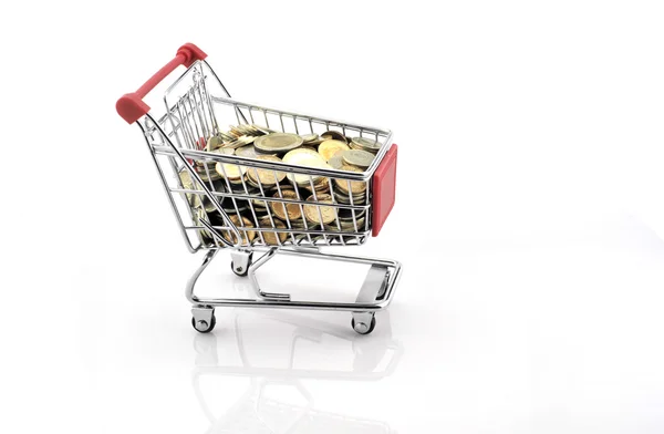 Carrito de compras con monedas — Foto de Stock