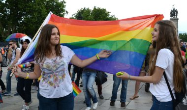 1000 people took part in the Paris Gay Pride parade