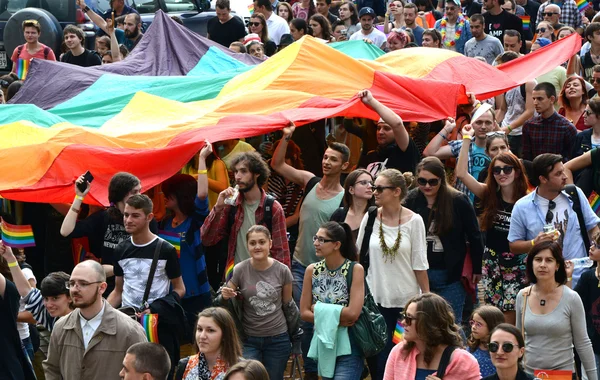 1000 pessoas participaram da Parada do Orgulho Gay de Paris — Fotografia de Stock