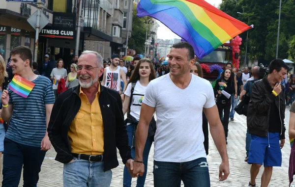 1000 people took part in the Paris Gay Pride parade