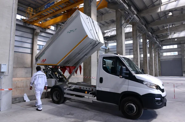 Instalação de reciclagem de resíduos. Grande planta para processamento de resíduos domésticos em Sofia, Bulgária, em 16 de setembro de 2015 — Fotografia de Stock