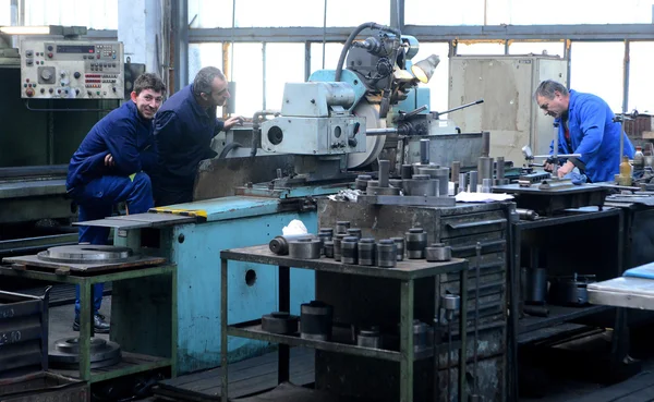 Praca w odlewni, Stara Zagora, Bułgaria, 11 lutego 2014 — Zdjęcie stockowe