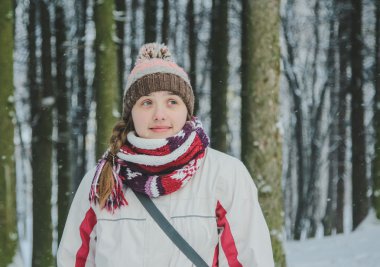 Dalgın kız kış Park