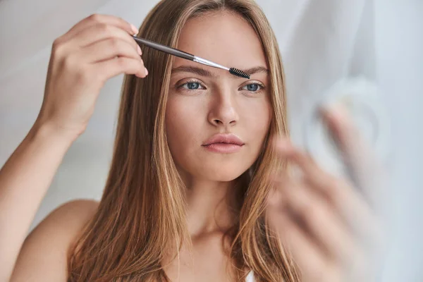 Ung Frisk Naturlig Hud Kvinnlig Hemma Morgonen — Stockfoto