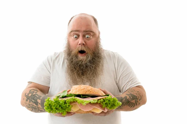 Gordura Emocional Engraçado Tatuado Homem Com Comida Isolada Fundo Branco — Fotografia de Stock