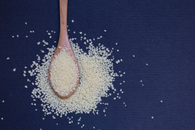 Tahta kaşık kuskus