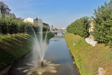 Kazan, Rusya - 12 Eylül 2019: Kazan, Rusya 'nın merkezinde Bulak Nehri ile Kanal