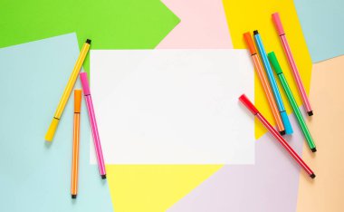 Konsept geçmişi üzerine çalış. Kopyalama alanı ile renk arkaplanı ve kalemler kopyala