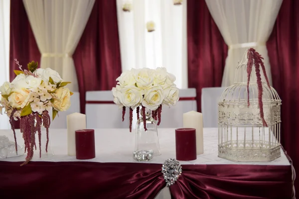 Decoração de casamento, cor Marsala . — Fotografia de Stock