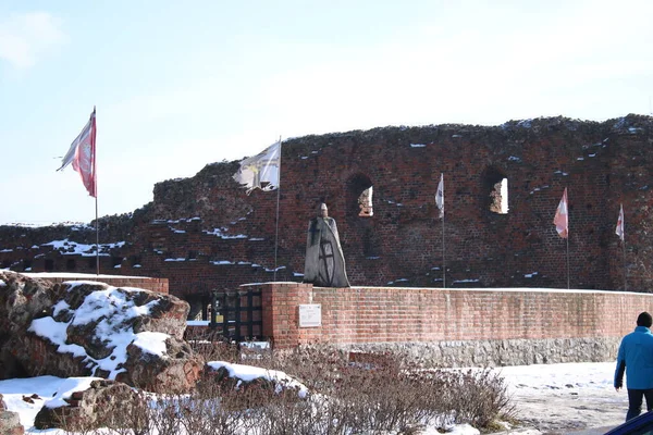 02.21.2021. Torun, Polonya, Torun 'daki Alman şatosunun kalıntıları.