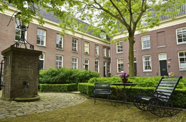 Van Brienenhofje Doğu görünümü