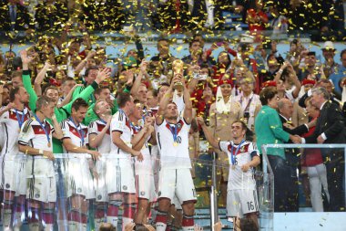 Rio de Janeiro-Brazil, 14 Temmuz 2014 FIFA Dünya Kupası Finali, Almanya Maracan Stadyumu 'nda şampiyonluk kupasıyla