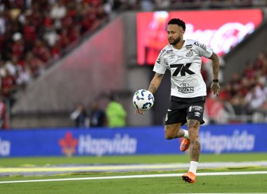Rio de Janeiro, Brezilya, 9 Kasım 2025. Brezilya Futbol Şampiyonası, Flamengo ve Santos arasında Maracan Stadyumu 'nda oynanan maç. Oyuncu Neymar iş başında.