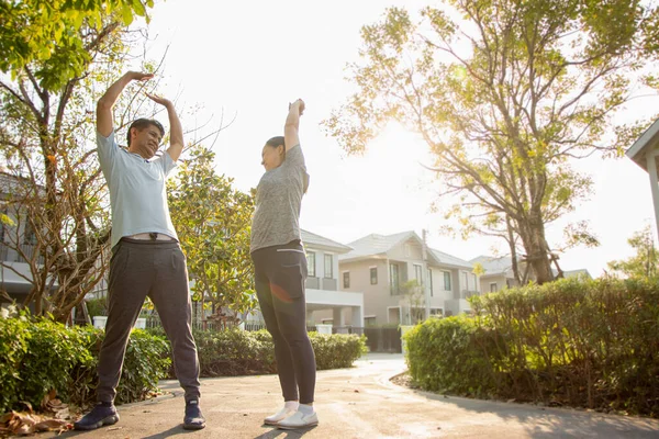 Couple Older Asian Men Women Wear Exercise Clothes Morning Exercises — Stock Photo, Image