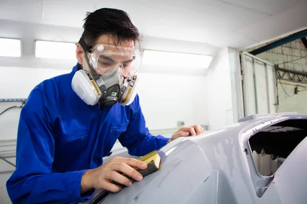 Unternehmer Geschäftsmann Kleinunternehmer Lackiererei Autowerkstatt — Stockfoto