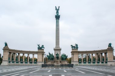 Budapeşte, Macaristan'ın başkenti'Heroes Square