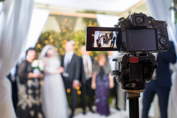 Rehovot イスラエル 2019 ユダヤ教の聖婚式を記録したカメラディスプレイへの表示 ロイヤリティフリーのストック写真