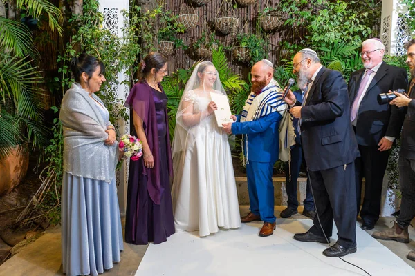 伝統的なユダヤ教の正統派ハシッド結婚式 ストック画像