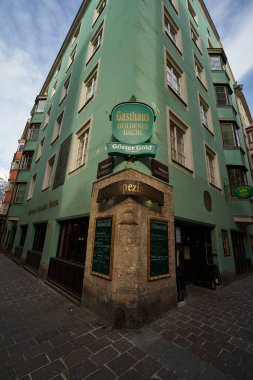    Innsbruck, Avusturya - 20 Şubat 2019 - Kış öğleden sonra Eski Şehir                            