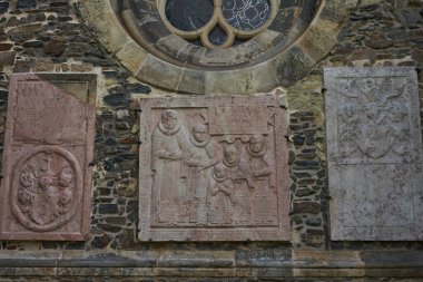 Kourim, Çek Cumhuriyeti - 22 Mayıs 2021 - Kourim 'deki St. Stephen Kilisesi - erken dönem Avrupa mimarisinin en önemli eserlerinden biri..                             