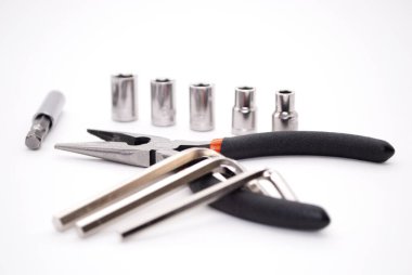 Kerpeten, soket seti ve uğursuz anahtarlar.