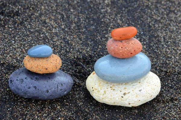 Kompozycja Pięknych Kamieni Plażowych Zaokrąglonych Falami — Zdjęcie stockowe