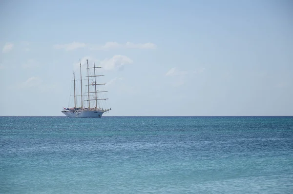 Navio no Mar das Caraíbas Fotografia De Stock