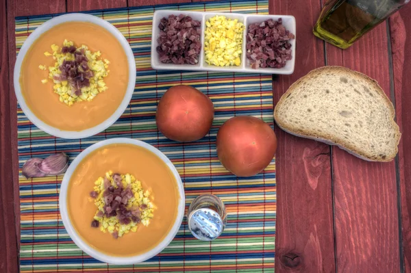 Salmorejo yatay sağ aşağı genel gider