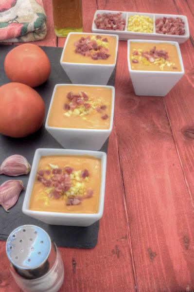 salmorejo tapas dikey sağa yukarı