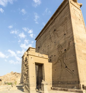 Philae pilon