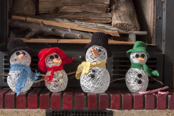 Decorações de Natal artesanato boneco de neve lareira Imagem De Stock
