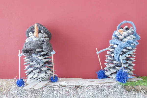 Boże Narodzenie dekoracje rzemiosła kominek narciarz — Zdjęcie stockowe
