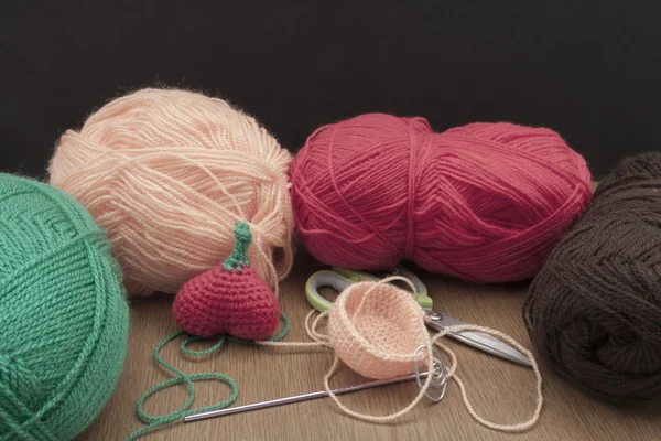 Decorações de crochê Valentine coração de crochê — Fotografia de Stock