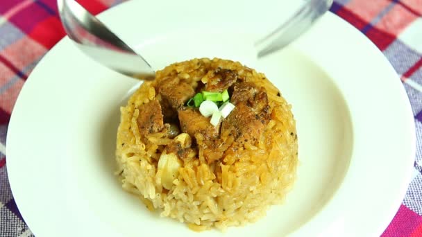 Gedämpfter Reis Mit Gehacktem Schweinefleisch Teller Berühmte Thailändische Küche — Stockvideo