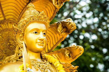 Huai Tueng thao Baraj Parkı 'ndaki Wisnu heykeli, Chiangmai, Tayland