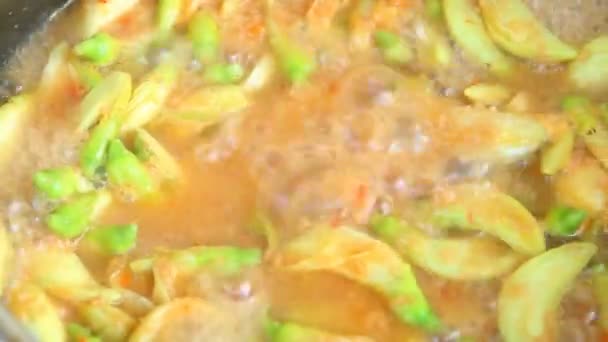 Cuisson Soupe Aigre Tamarin Avec Agasta Kang Som Cuisine Thaïlandaise — Video