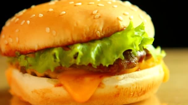Burger Boeuf Tomate Laitue — Video