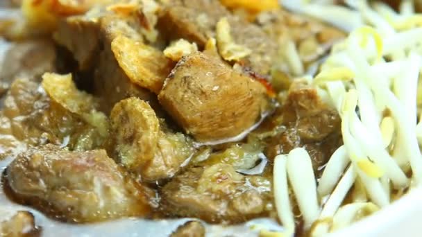Ψητό Χοιρινό Κρέας Σούπα Στο Φύσημα Στο Στούντιο Chiangmai Ταϊλάνδη — Αρχείο Βίντεο