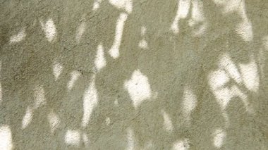 Duvarda gölgeler bırakır, Chiangmai Tayland açıklarında.