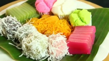 Yumuşak pirinç unu keki ya da Kanom Toy Fu, Tayland tatlısı.