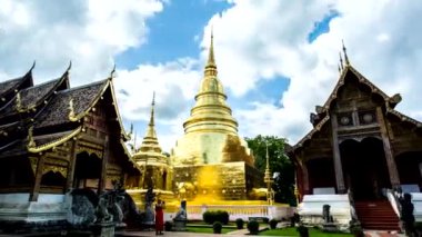Wat Phrasingh, Chiangmai Tayland 'da altın pagoda' nın zaman aşımı